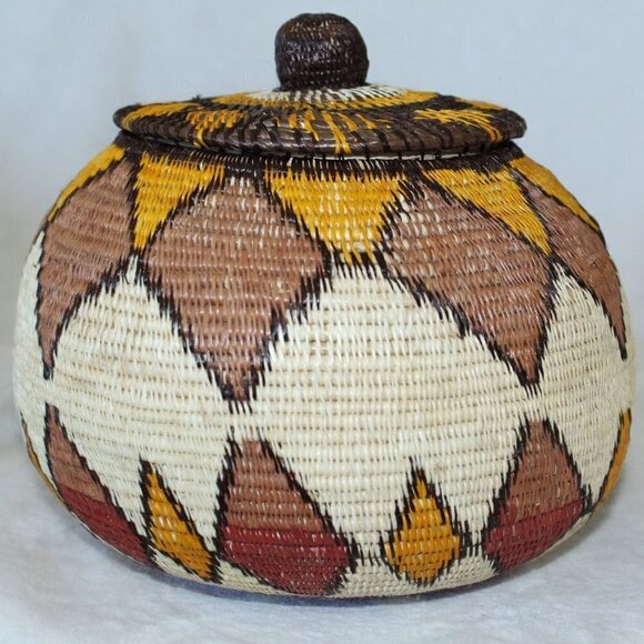 Panamanian Indian hand woven basket native Embera Wounaan triangle patterns - Picture 1 of 11